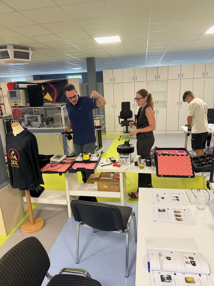 Live ESD training at the Schmalkalden training centre